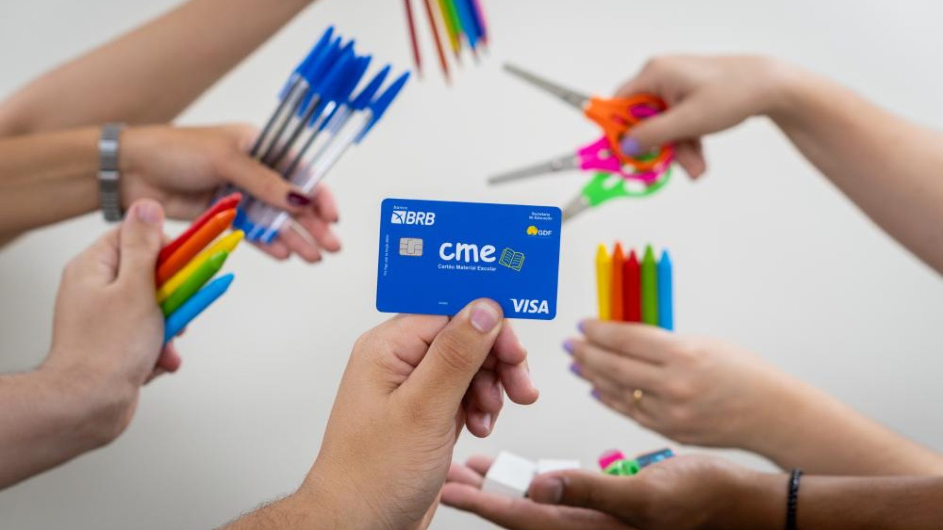 Terceiro lote do Cartão Uniforme Escolar beneficia 6.919 alunos do DF