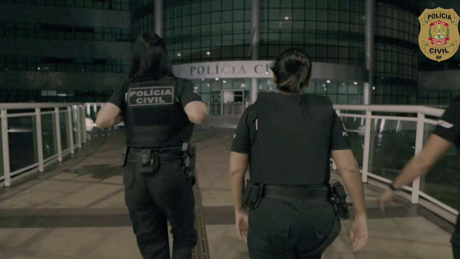 Lula sanciona e assina recomposição salarial das forças de segurança do DF