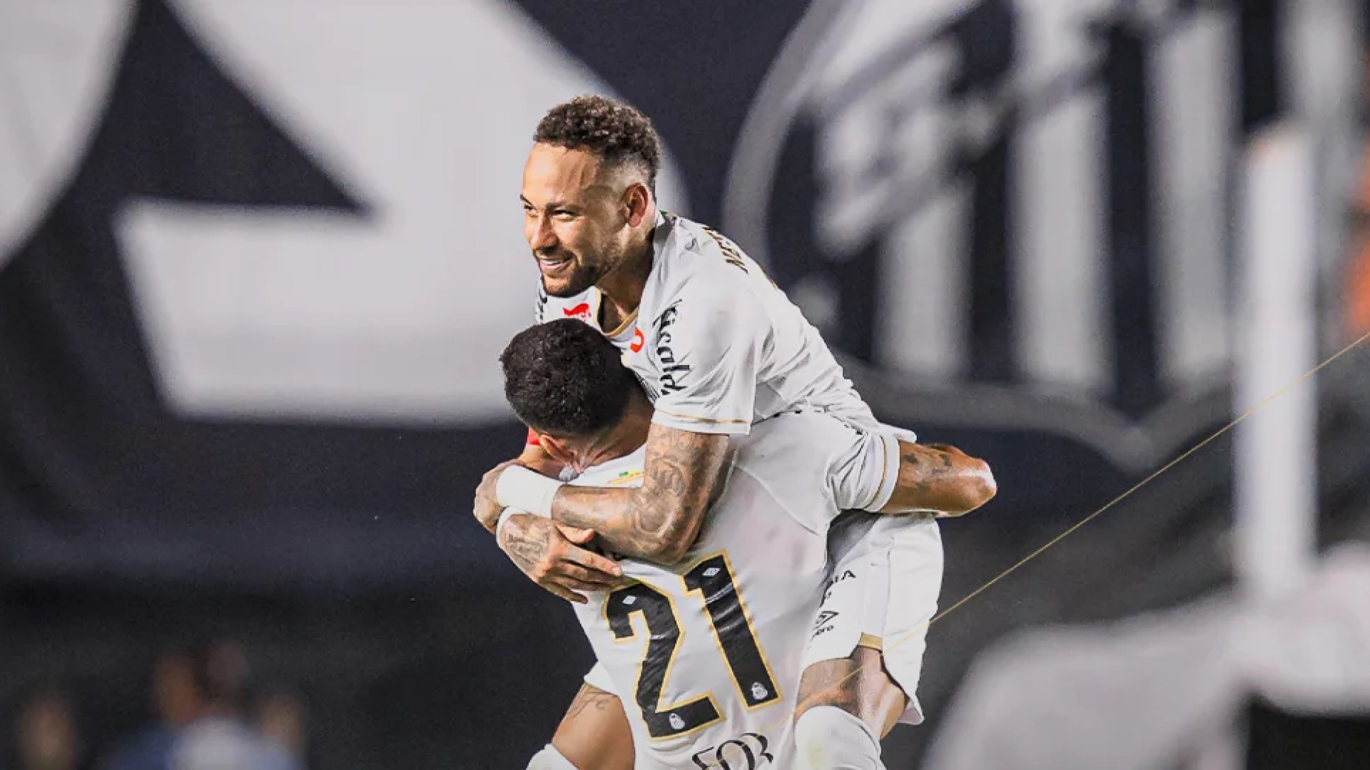 Neymar deu assistências para gols de Thaciano e Moisés em jogo contra o Remo