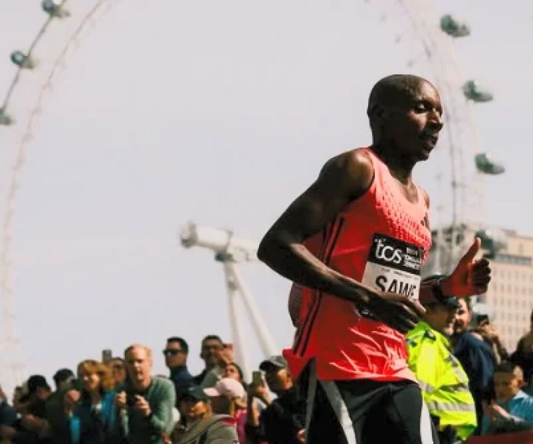 Sawe se tornou primeiro atleta da história a correr uma prova oficial de 42 km em menos de duas horas