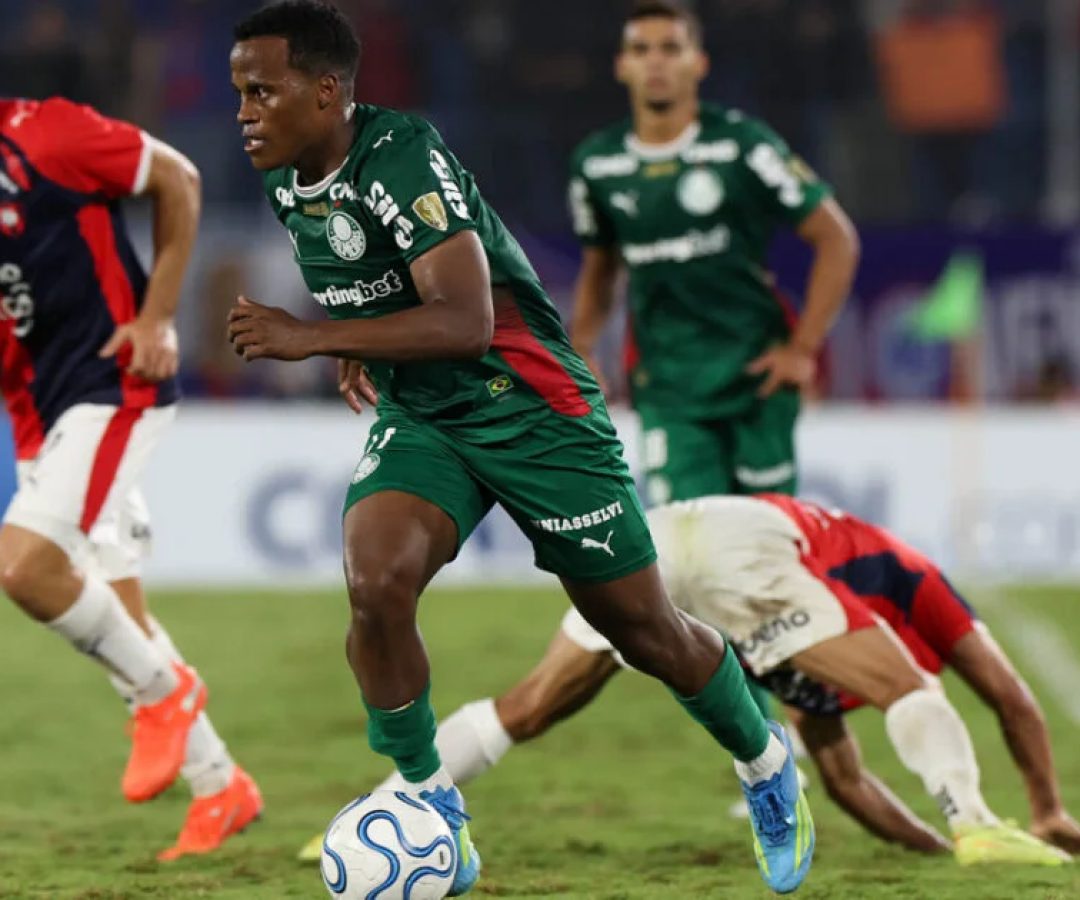 Palmeiras faz péssimo 2º tempo, empata no Paraguai e perde liderança na Libertadores