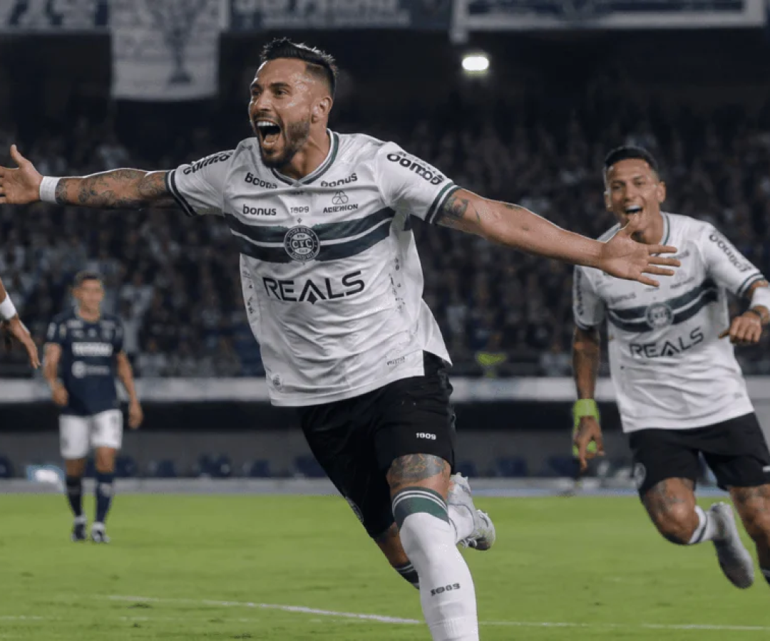 Coritiba supera Remo em jogo com 2 viradas e se aproxima do G-5
