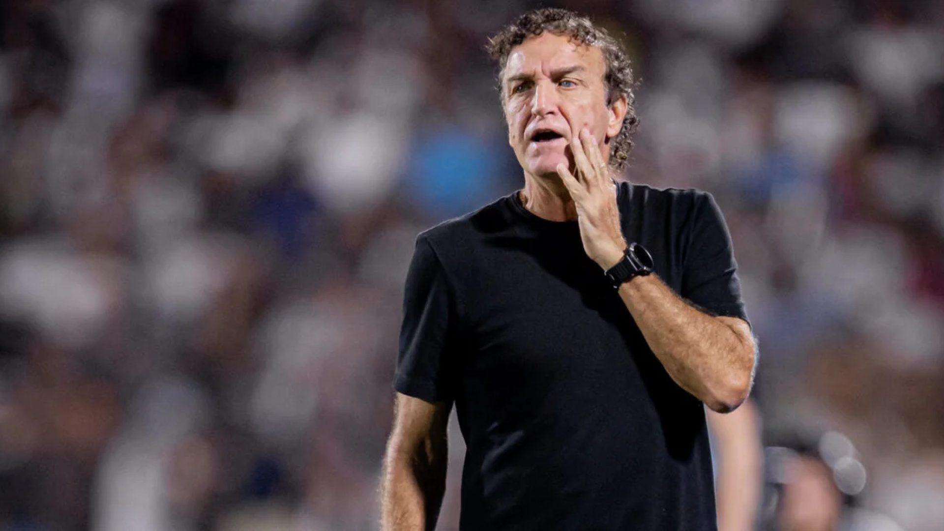 ‘O único que perde com isso é o Santos’, diz Cuca sobre briga de Neymar e Robinho Jr.