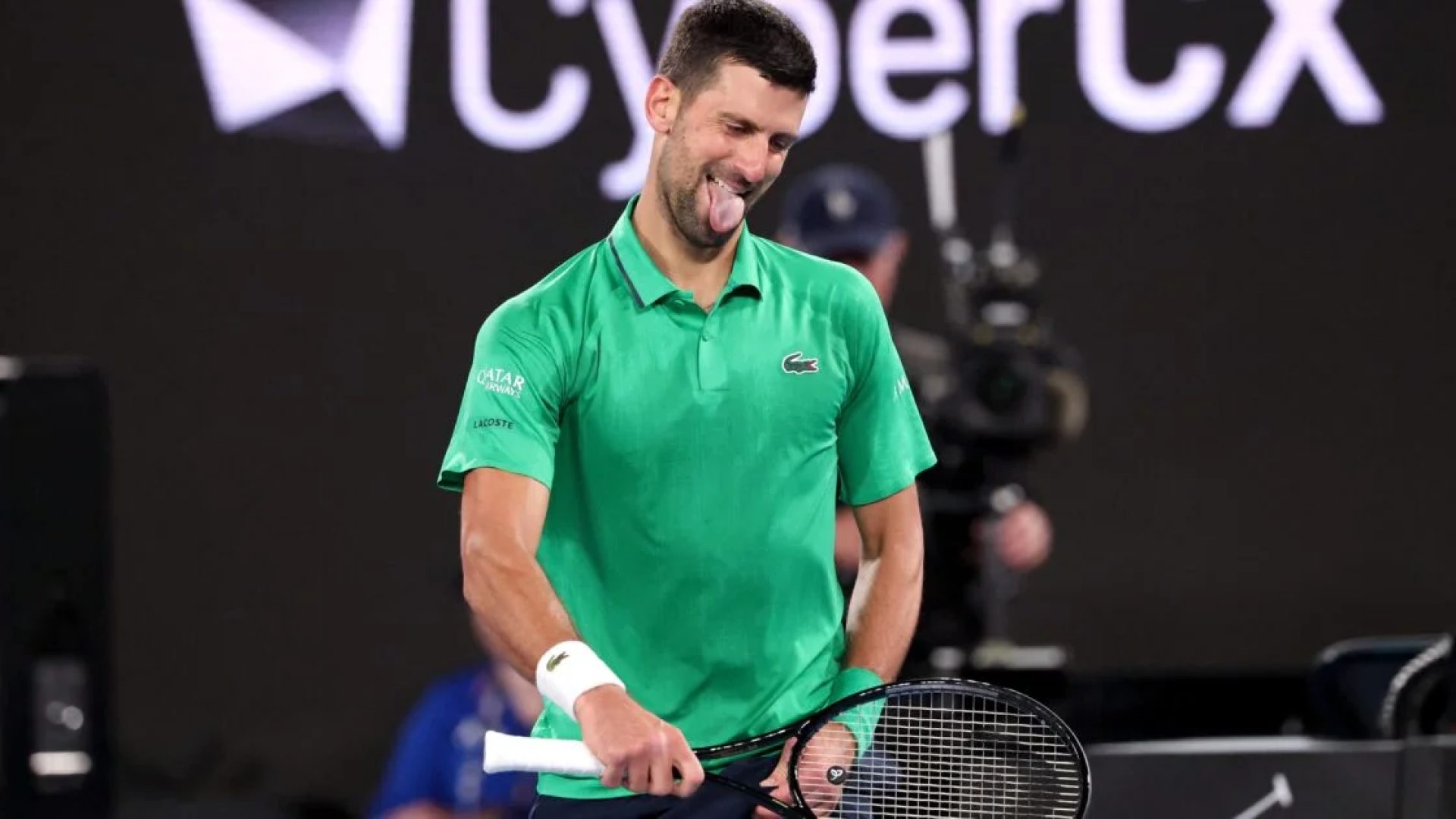 Djokovic estreia sem sustos e avança à 2ª rodada do Aberto da Austrália