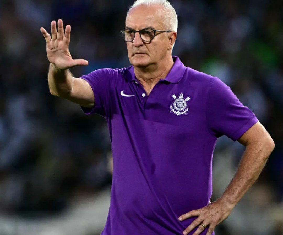 Dorival Júnior iguala Felipão como maior campeão da Copa do Brasil