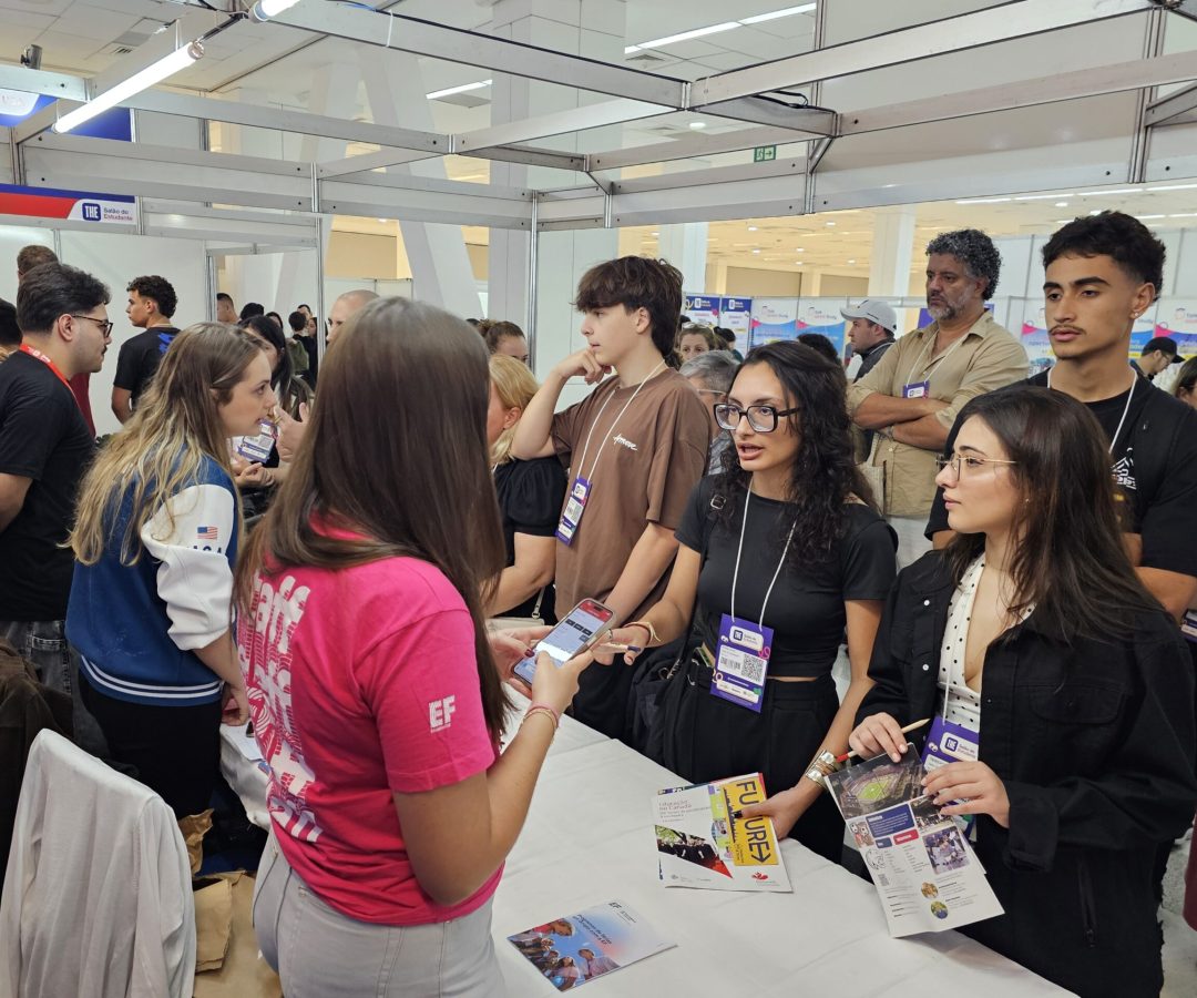 Salão do Estudante reúne universidades estrangeiras em Brasília