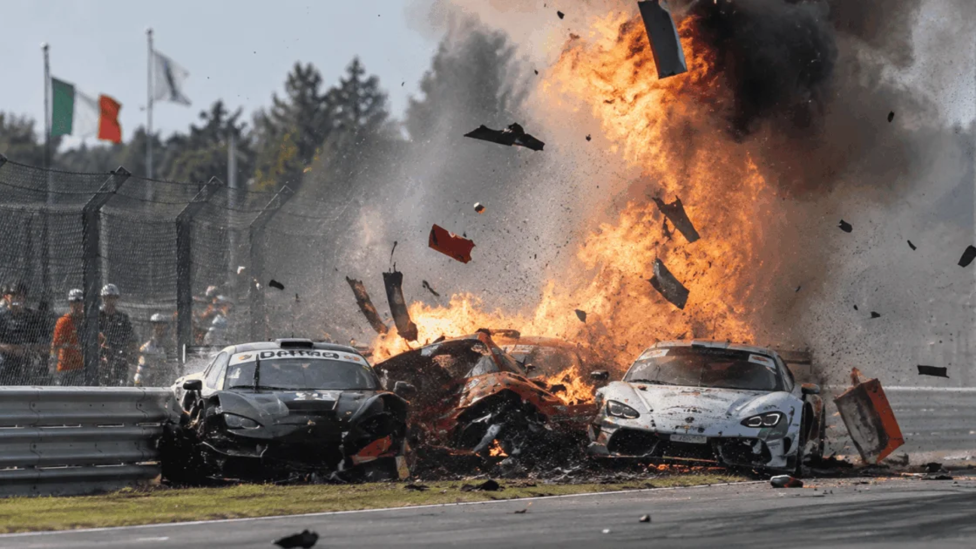 Acidentes automobilísticos na Itália matam três pessoas em fim de semana