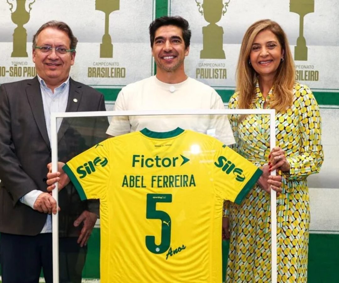 Abel é homenageado pelos 5 anos no Palmeiras e se declara a Leila: ‘Estima grande’