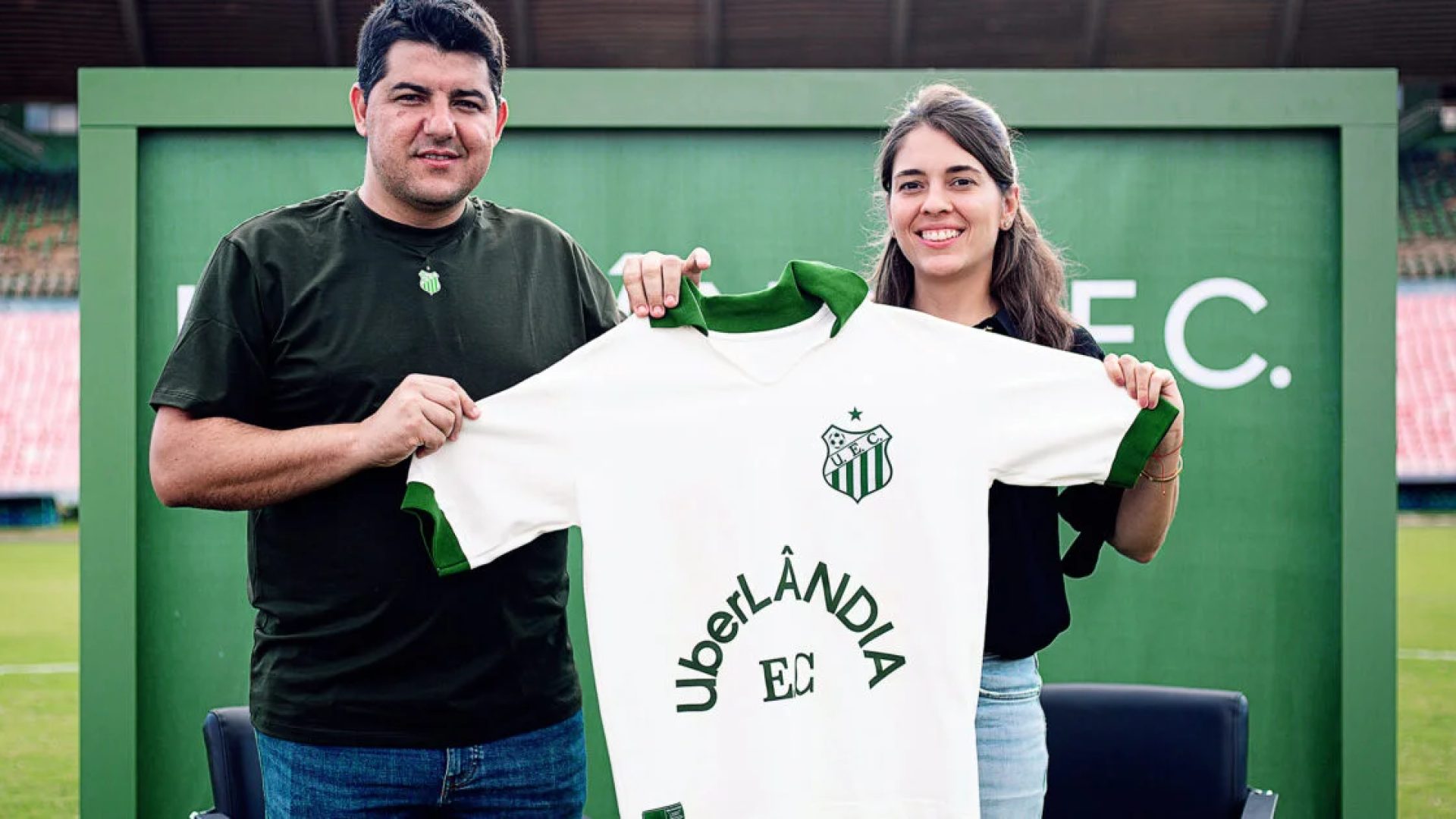 Uberlândia E.C anuncia naming rights e oficializa patrocínio histórico