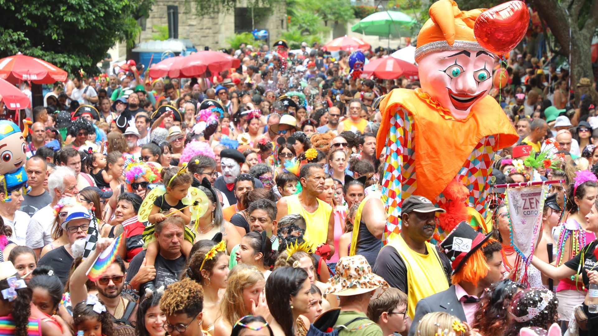 Interdições no trânsito de Brasília para eventos de carnaval e congresso