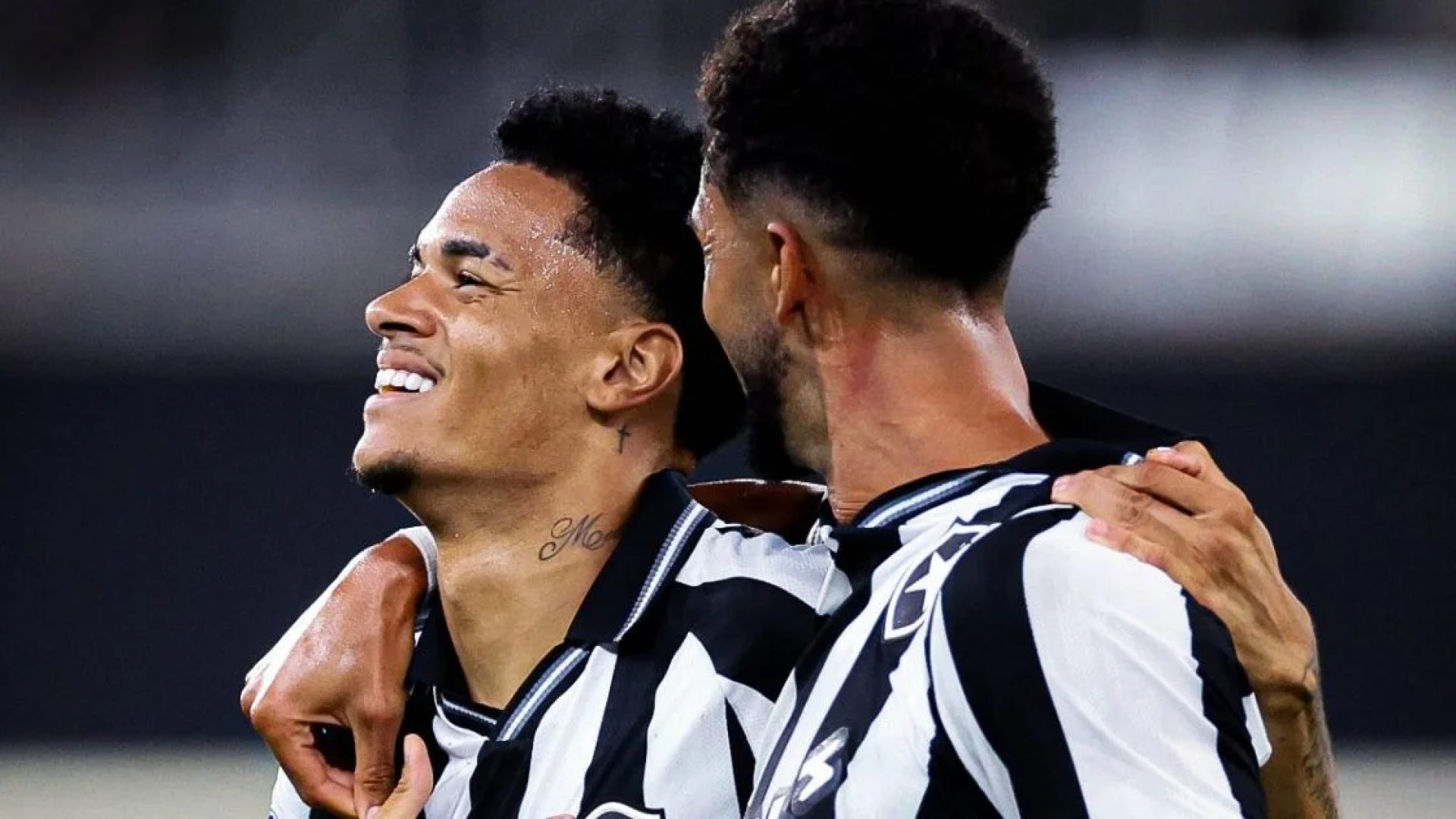 Botafogo supera crise, derrota o Petrolero e segue invicto na Sula