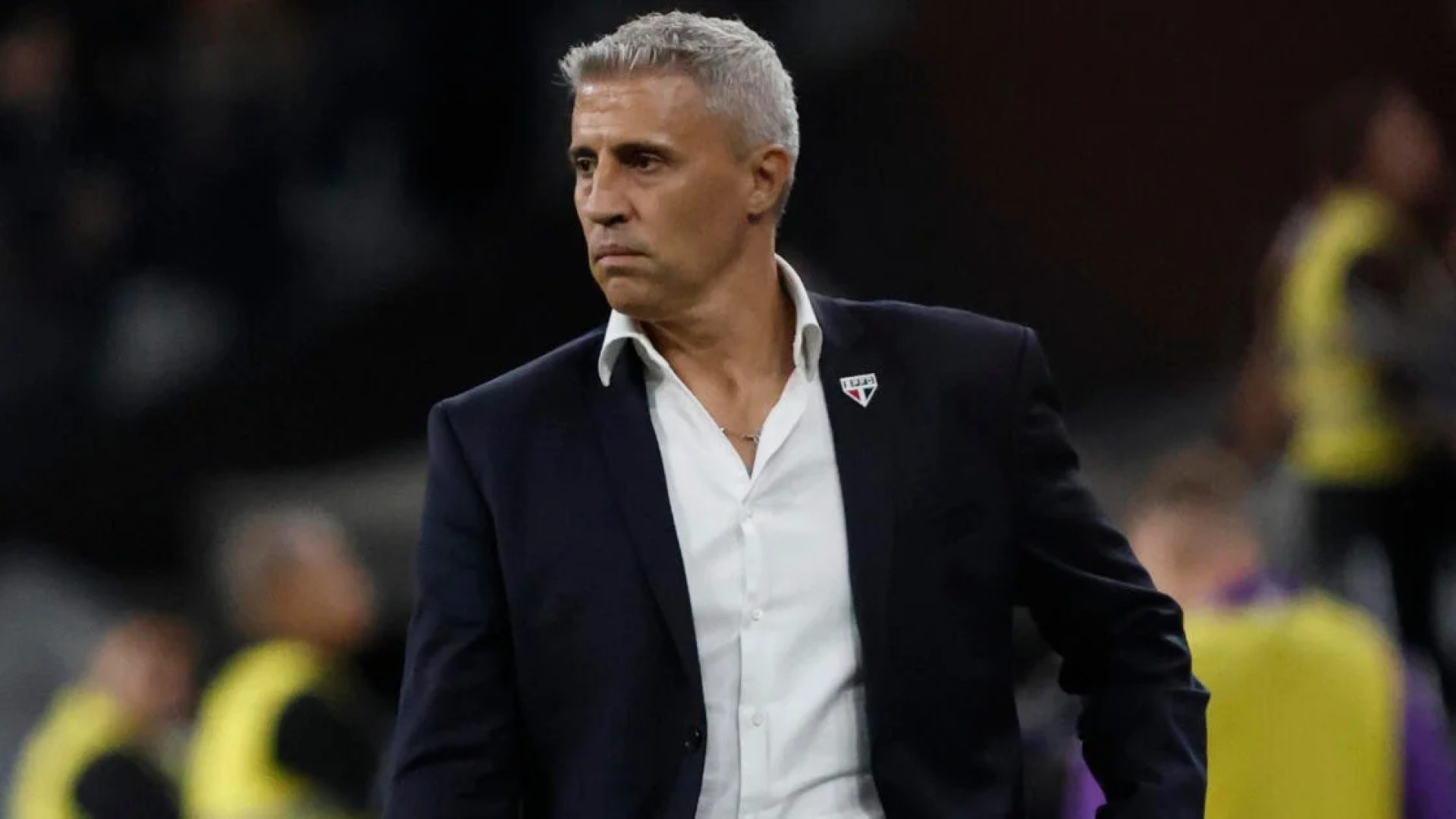 Após derrota em clássico, Crespo pede por ‘jogadores com saúde’ em 2026