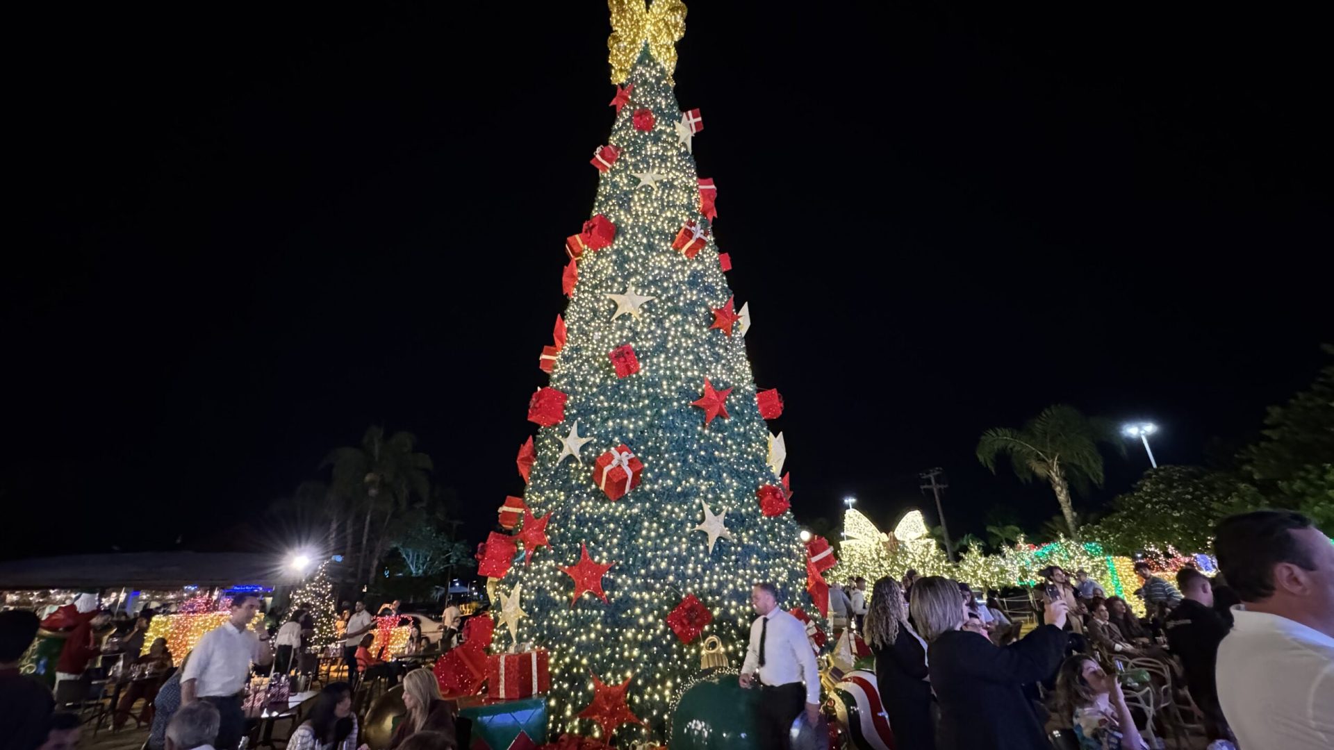 A magia do Natal Imperial do Pontão do Lago Sul