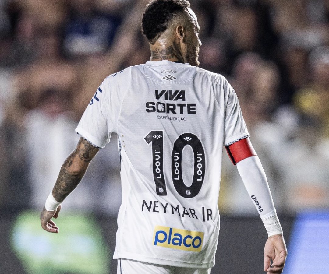 Neymar pode não entregar títulos, mas entrega seguidores: Santos dispara nas redes sociais