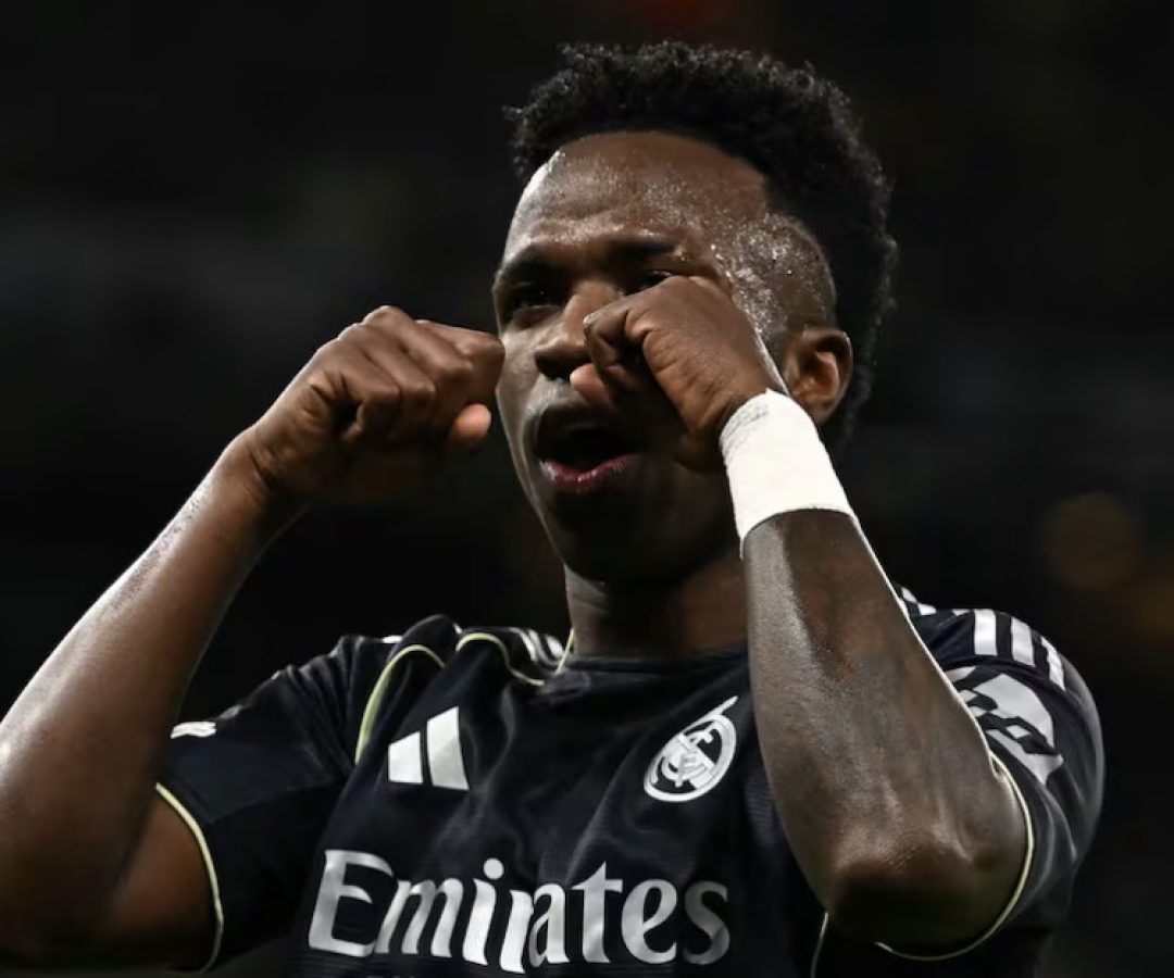 Vinicius se vinga da Bola de Ouro 2024 que Rodri lhe tomou e cala a torcida do City