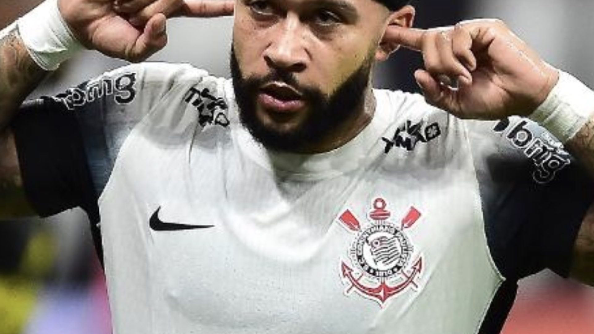 Entre a planilha e o caos: o abismo que separa a teoria da realidade no Corinthians