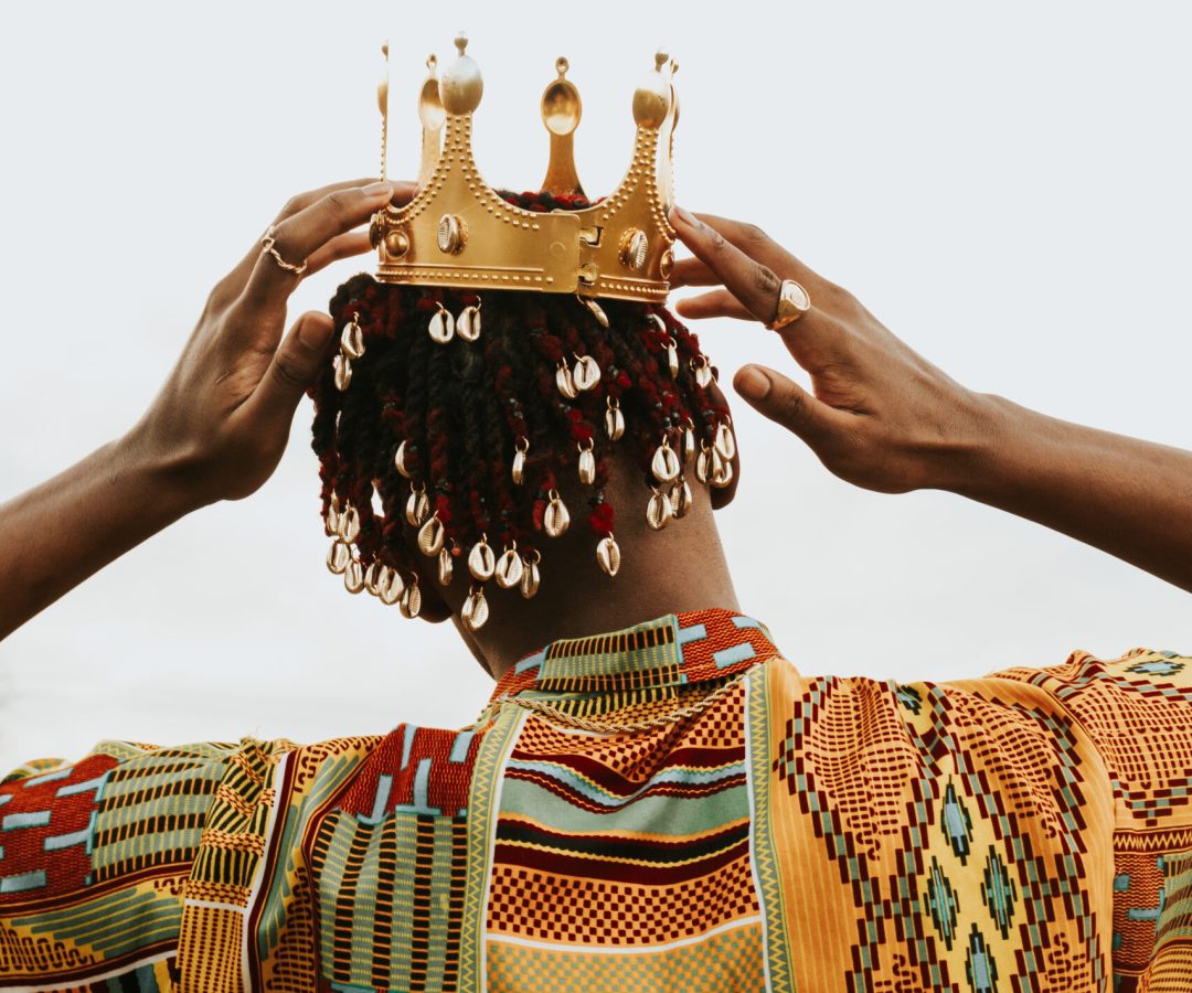 Prince Belofá canta vivências negras nas quebradas do DF
