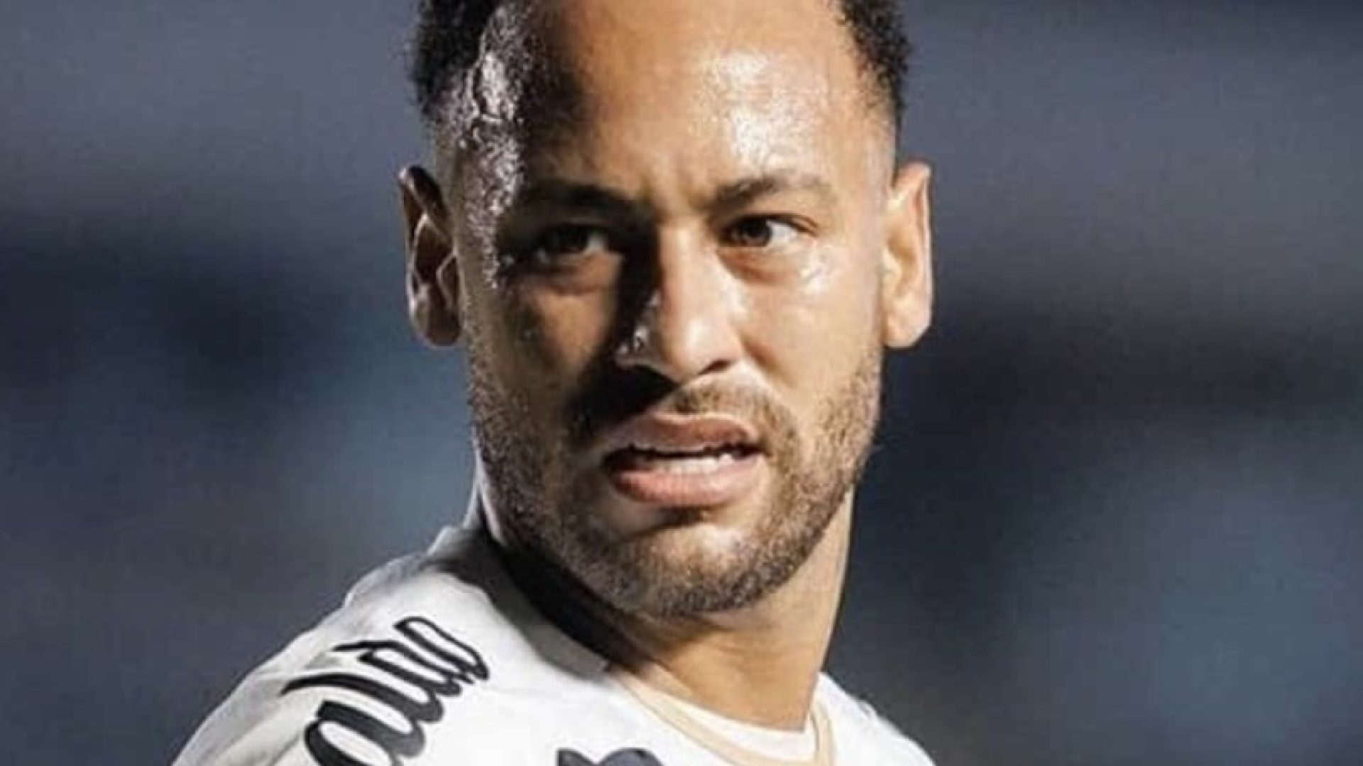 Neymar evitou o sintético, mas caiu na grama da Vila Belmiro