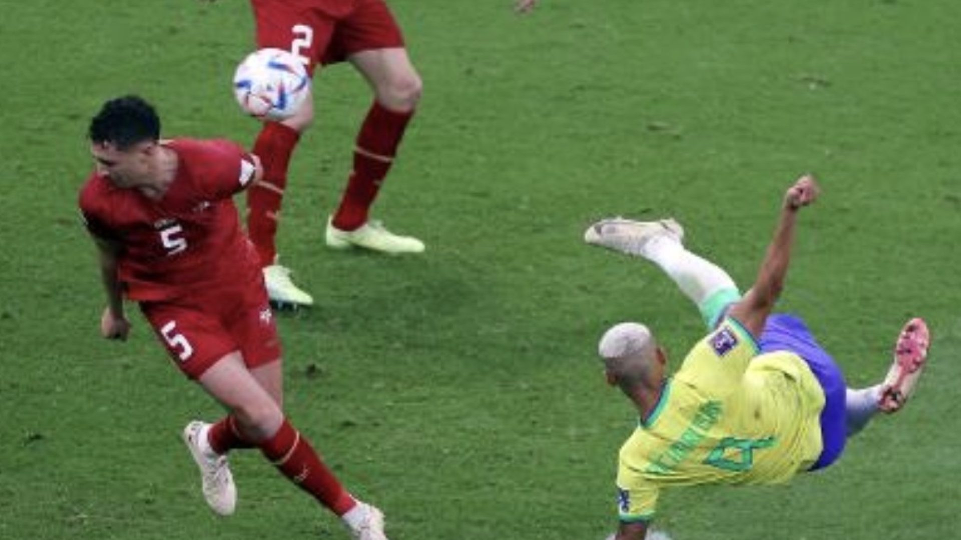 Richarlison revela depressão após a Copa e diz que pensou em jogar o carro contra um muro