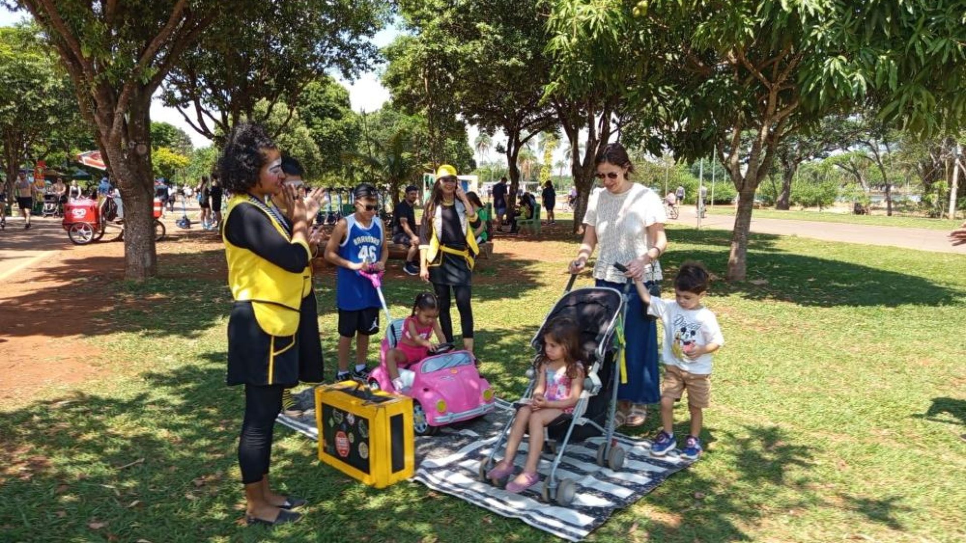 Cerca de 1,8 mil pessoas foram impactadas pela ações educativas de trânsito no fim de semana
