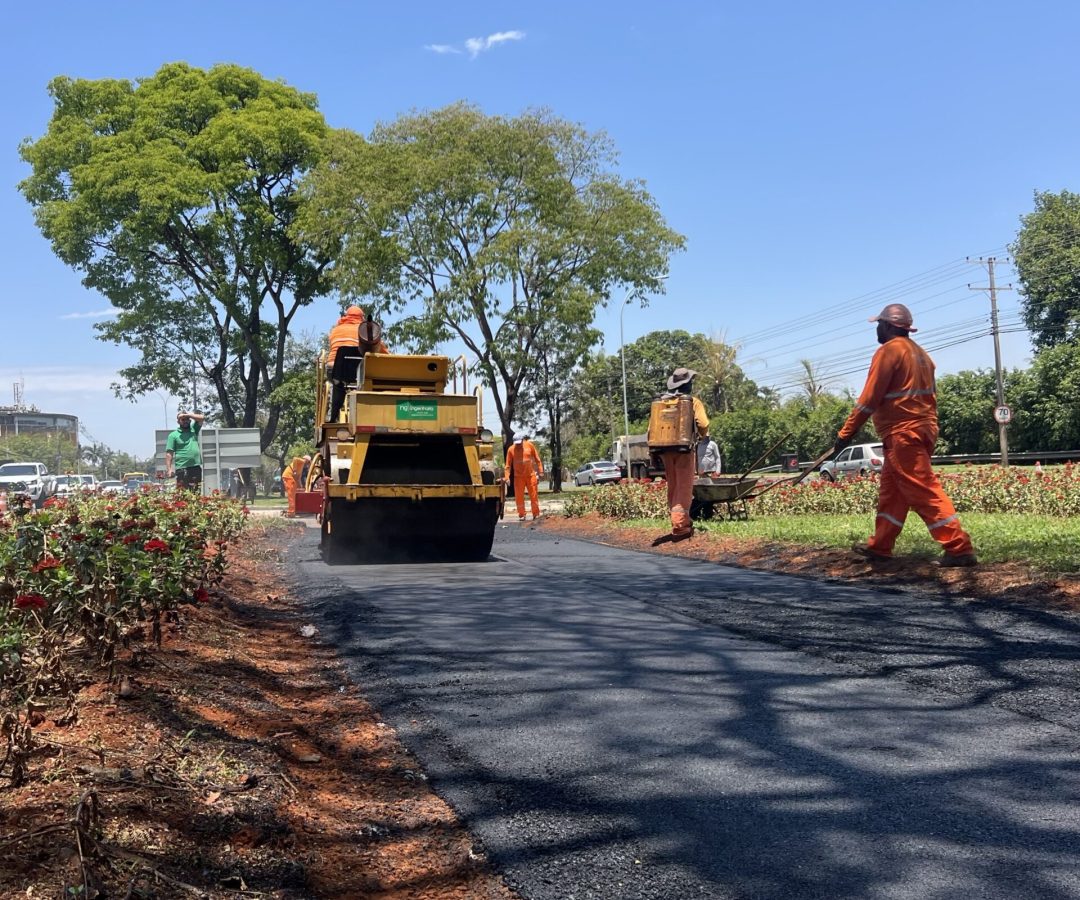 GDF inicia pavimentação de nova ciclovia no Lago Sul
