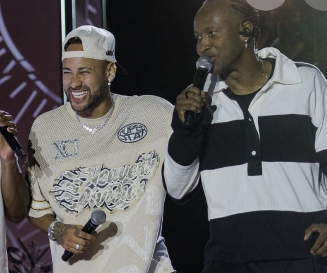 O recado de Neymar em clima de show. Será que Ancelotti deve acreditar?