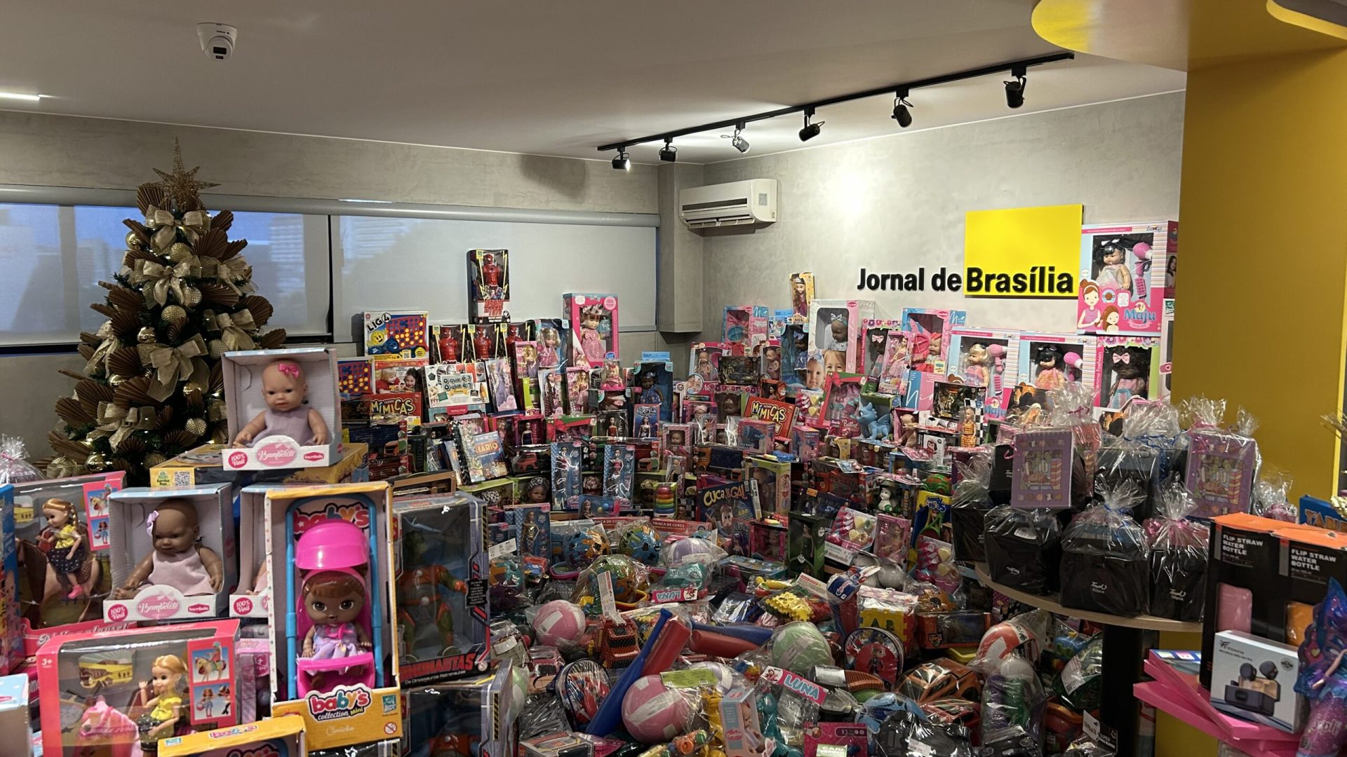 Solidariedade em movimento com a campanha de Natal do JBr do Bem
