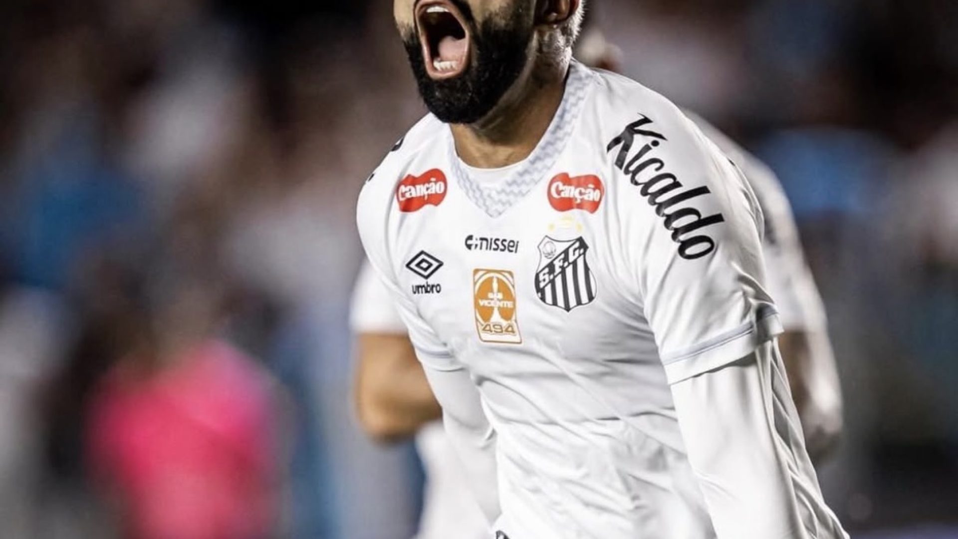 Gabigol faz a parte dele, mas o Santos ainda espera por Neymar