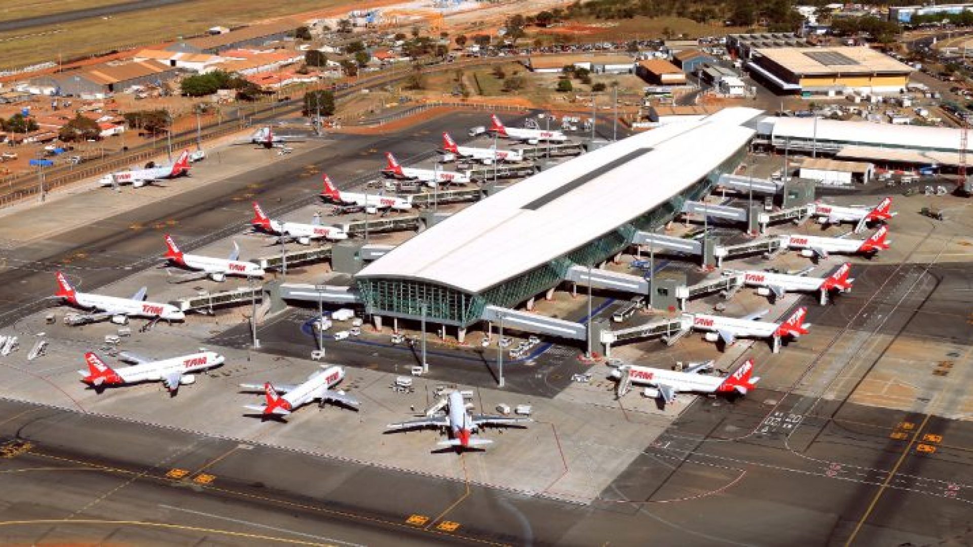 Governo planeja leilão do Aeroporto de Brasília para novembro