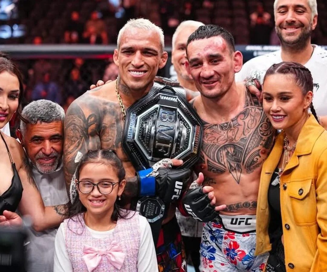 UFC 326: Charles do Bronx vence por decisão unânime e é o novo campeão dos peso leve