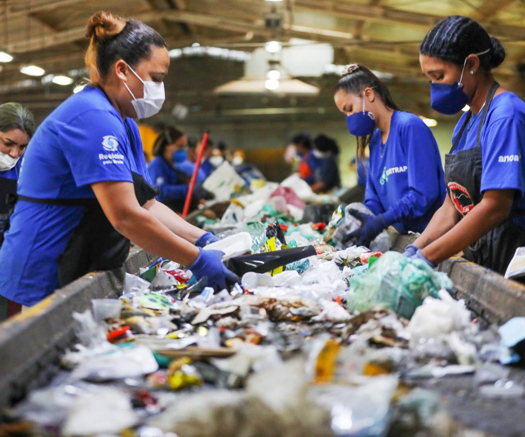 Com 48,5 mil toneladas de recicláveis recolhidas neste ano, coleta seletiva alcança 90% da população urbana do DF