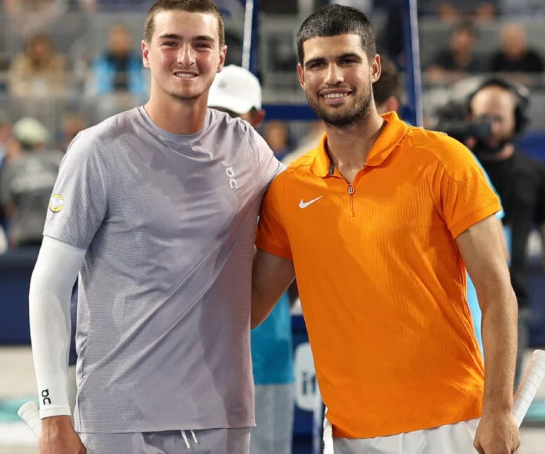 Fonseca encanta torcida, mas Alcaraz confirma favoritismo e vence duelo em Miami