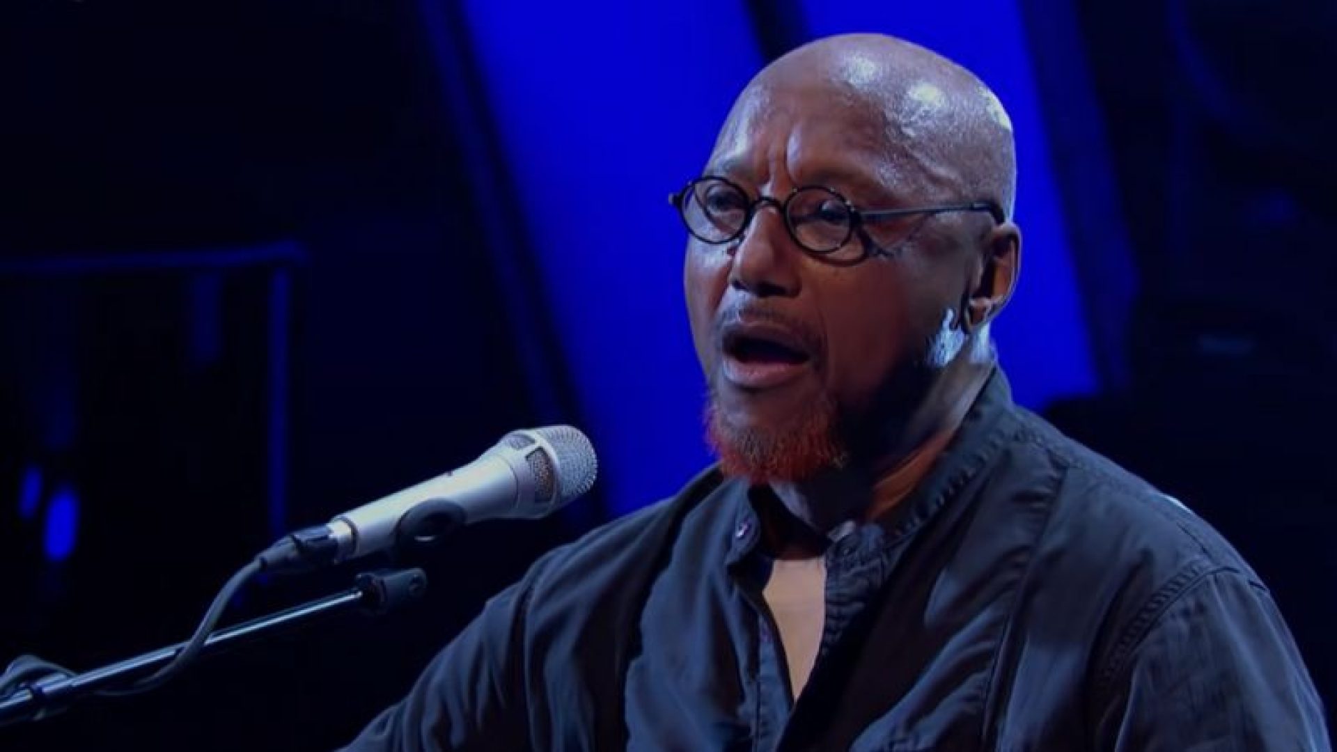 Labi Siffre, cantor do soul, soft rock e R&B, anuncia seu primeiro álbum em 28 anos