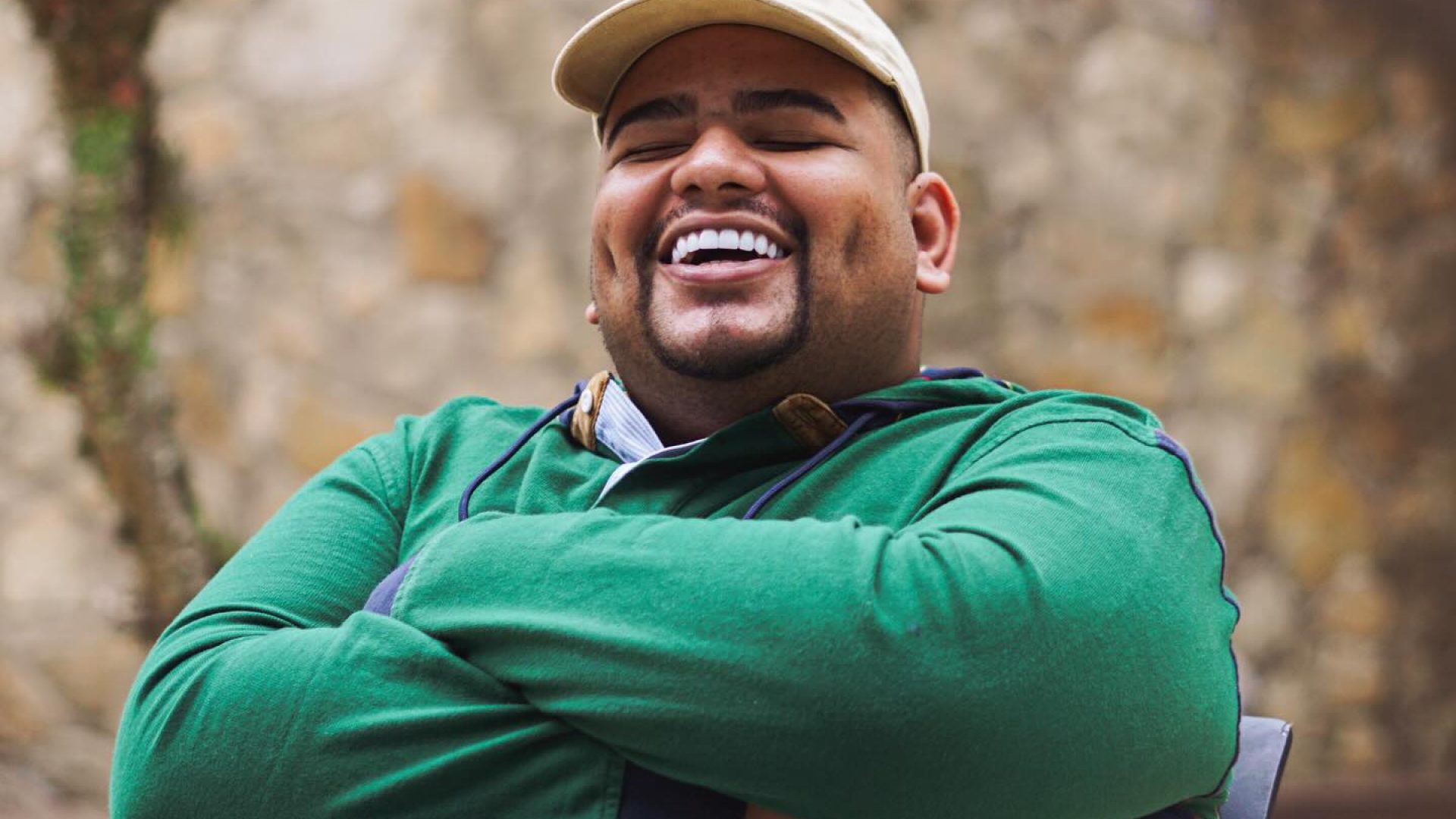 Não quero que tenham dó, diz MC Leozinho ZS, primeiro deficiente visual a liderar o Spotify Brasil