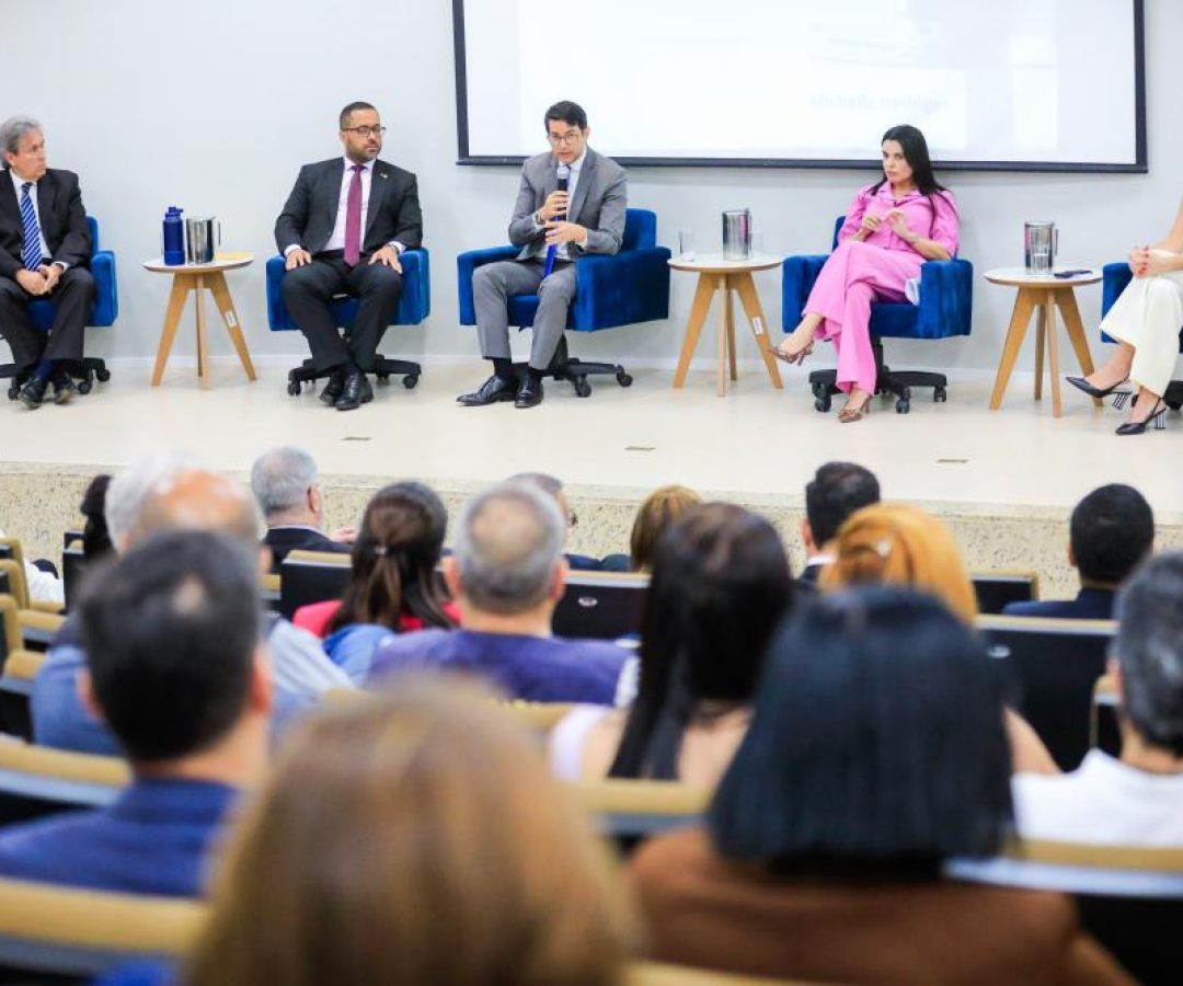 Palestra na Escola de Governo do Distrito Federal reforça combate ao assédio sexual e moral