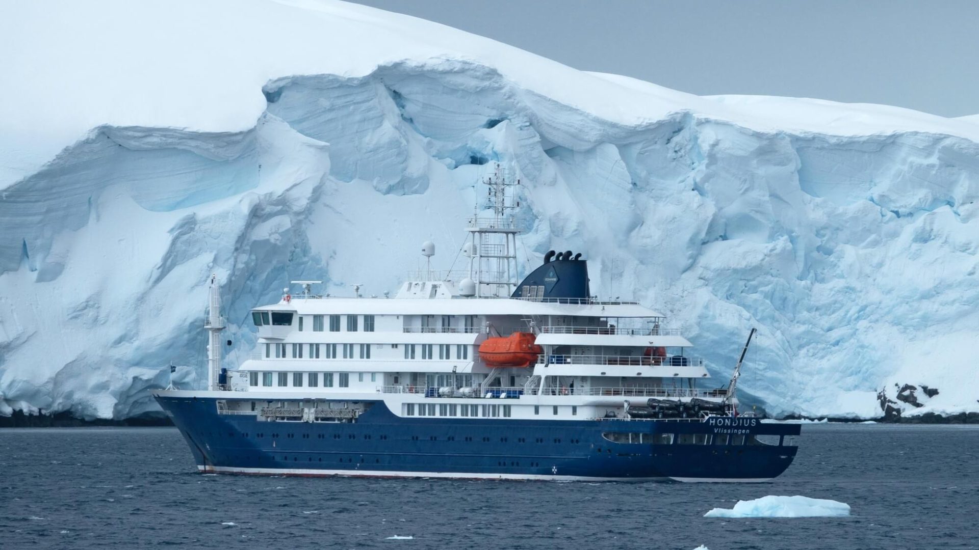 MV-Hondius.jpg