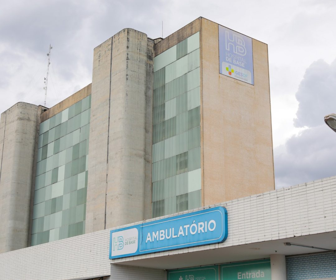 Hospital de Base forma 13 residentes em urgência, emergência e oncologia