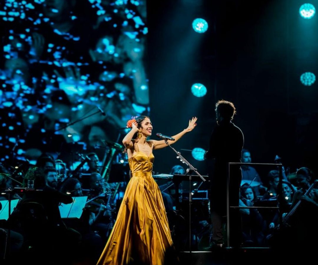 Marisa Monte traz a Brasília espetáculo sinfônico que transforma memória afetiva em novas cores musicais