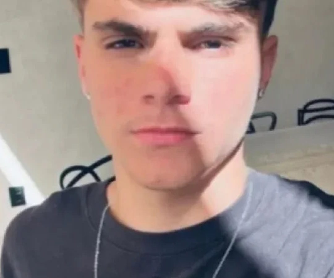 Adolescente agredido por Pedro Turra morre após 16 dias internado