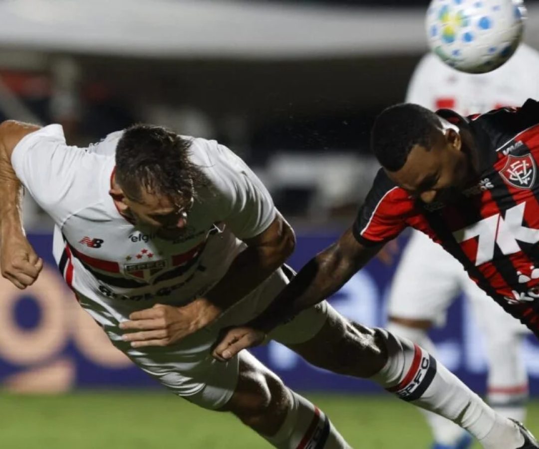 São Paulo perde para o Vitória no Brasileirão e freia sequência invicta