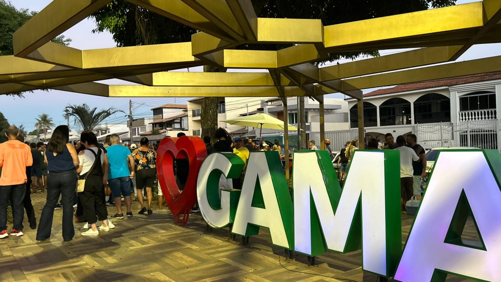 Gama recebe creche inédita, UPA e reformas em infraestrutura