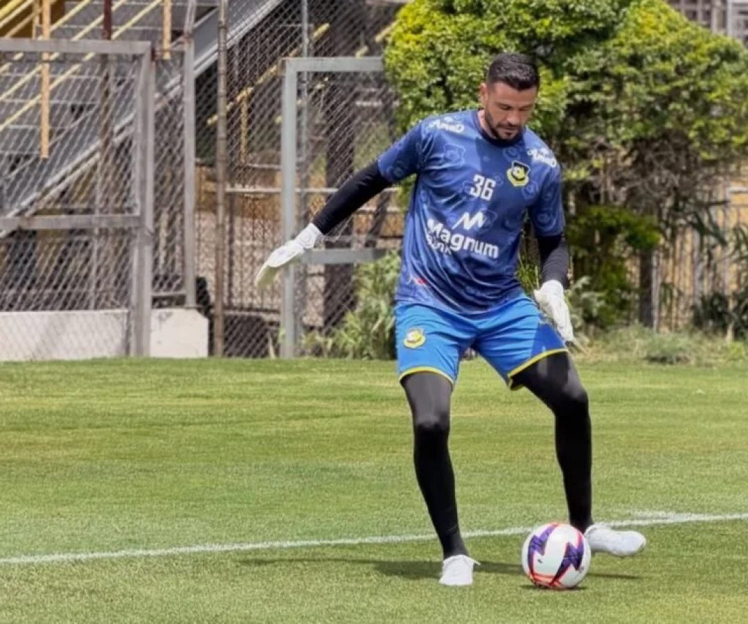 São Bernardo enfrenta Mirassol para se aproximar dos líderes do Paulistão