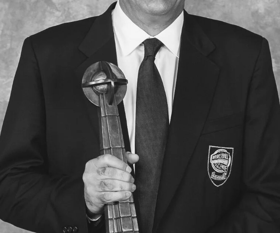 Morre Oscar Schmidt, lenda do basquete brasileiro, aos 68 anos