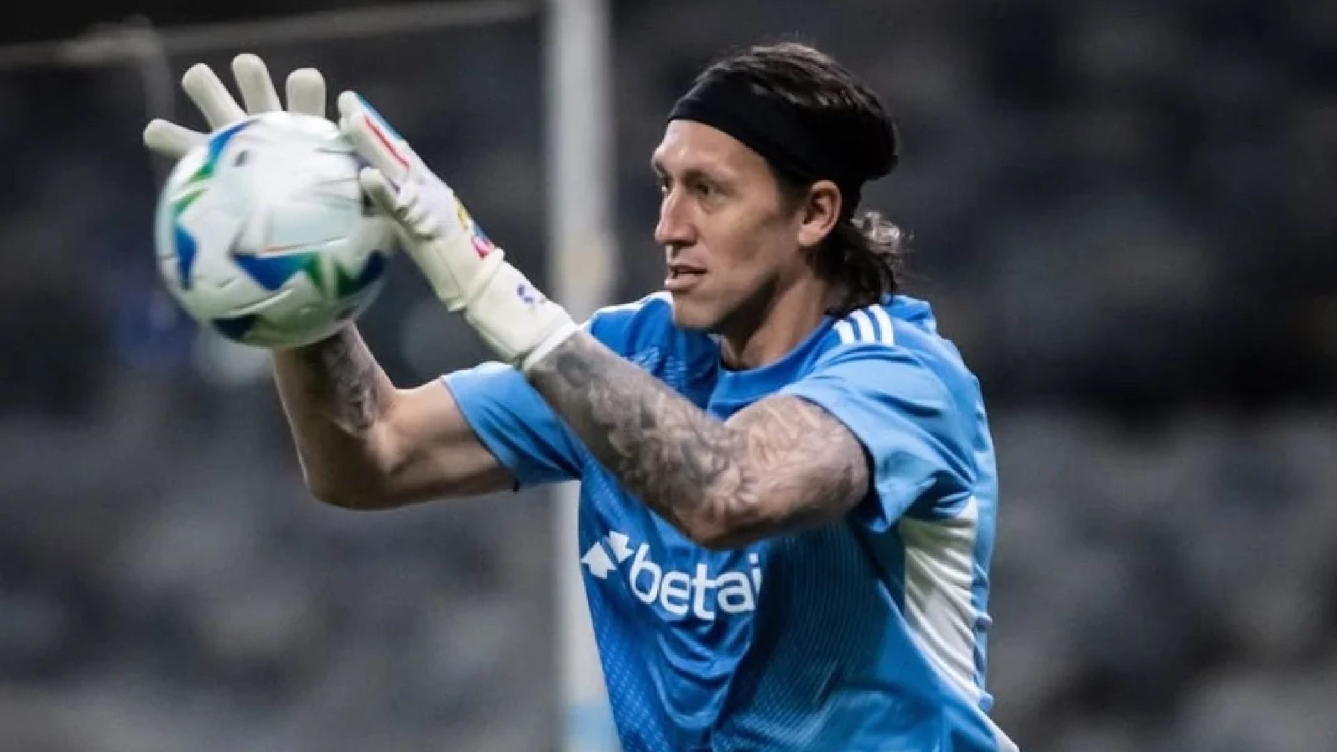 Embalado no Mineirão, Cruzeiro pega o Fluminense para seguir na caça aos líderes