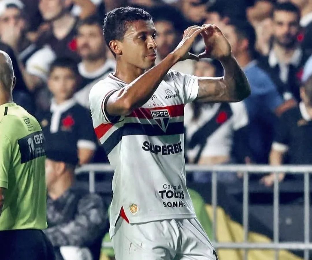 São Paulo resiste à pressão, vence o Vasco e fica mais perto do G-7 do Brasileirão