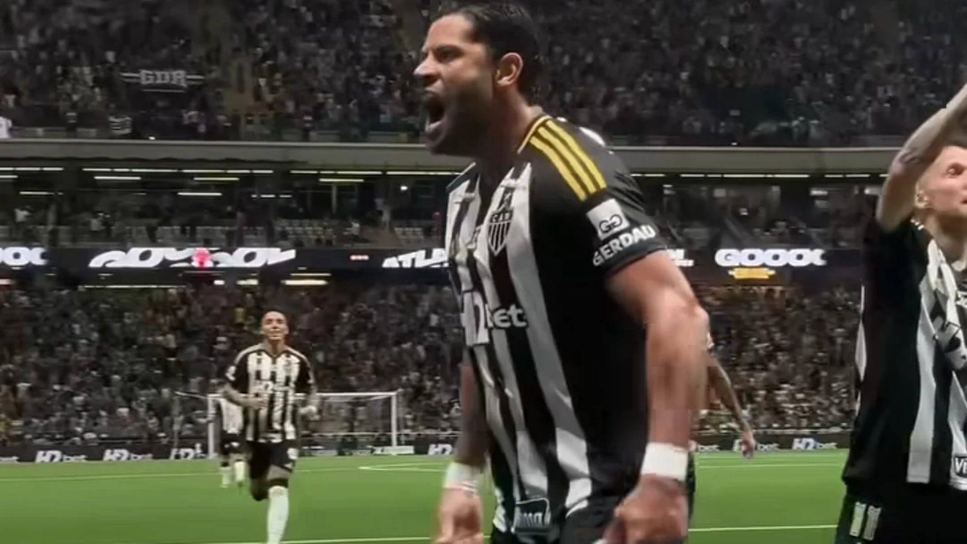 Hulk encerra jejum com gol 500 e comanda vitória do Atlético-MG sobre o Bahia