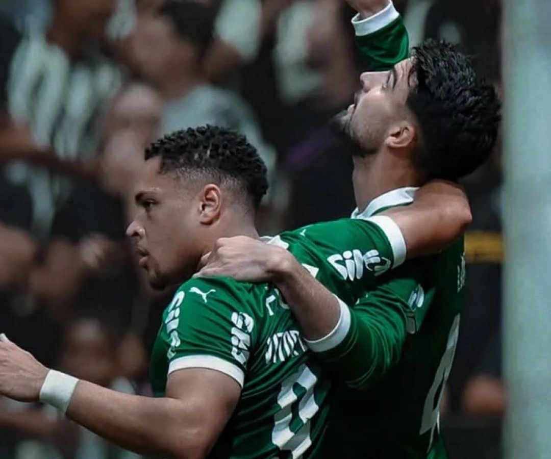 Palmeiras faz 3 a 0 no Atlético, mas reage tarde no Brasileirão e vê Fla ser campeão