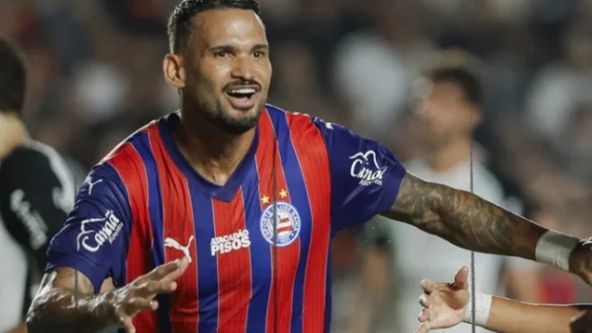 Corinthians não se sustenta com lampejos de bom futebol e perde para o Bahia