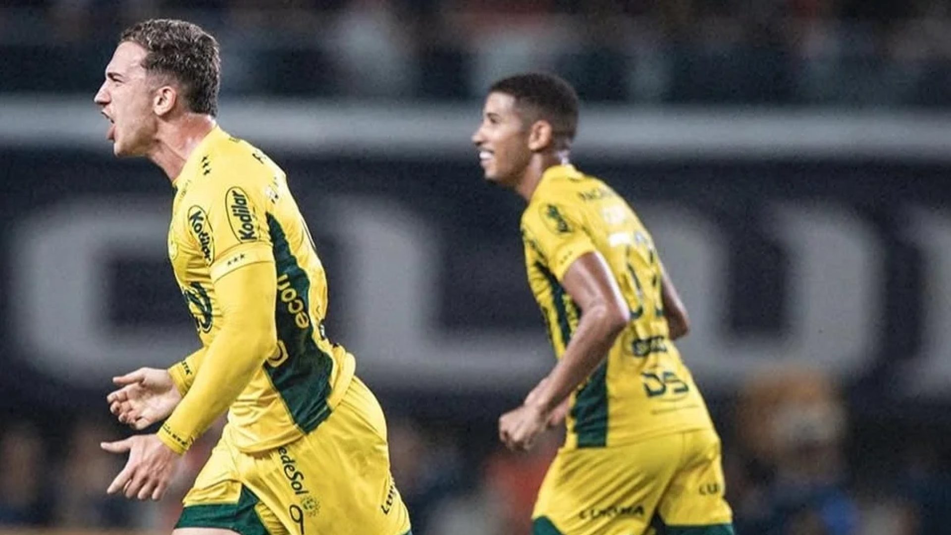 Empurrado por sua torcida, Remo abre 2 a 0, mas cede empate ao Mirassol no Mangueirão