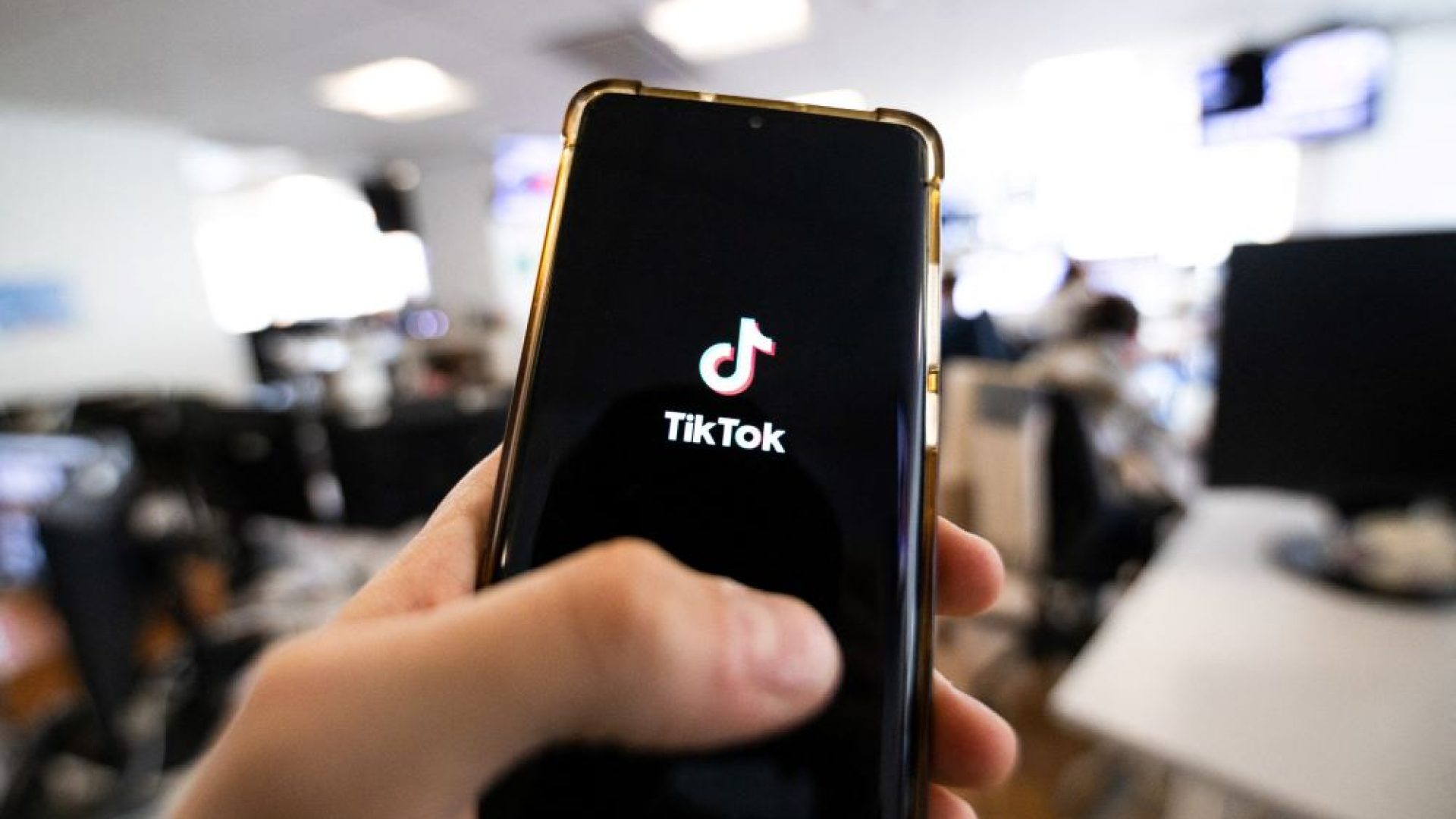 TIKTOK-1.jpg